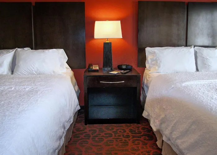 Hampton Inn & Suites Elk City