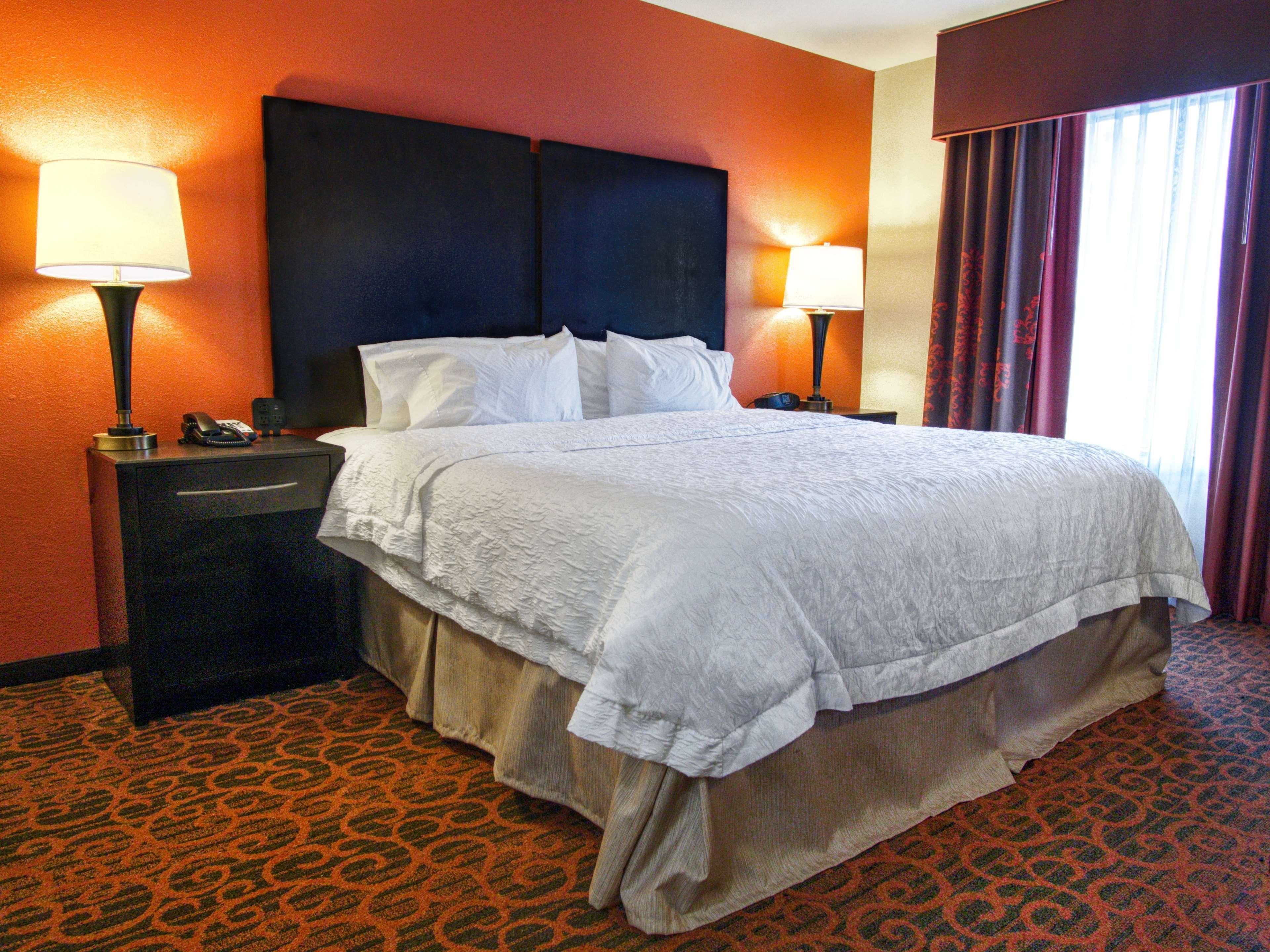 Hotel Hampton & Elk 3*